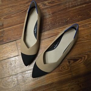 Rothy's Tan and Black Women's Pointed Toe Low Heel